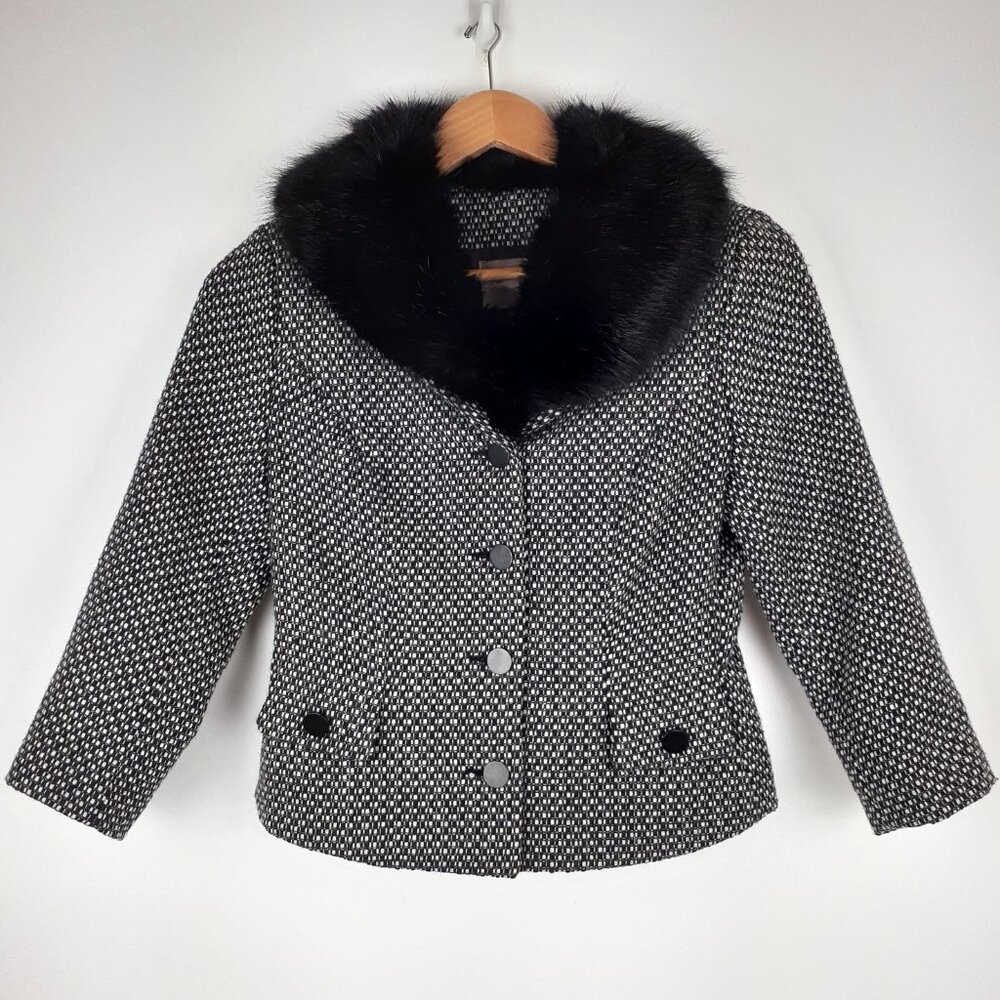 Scandi-girl tweed coat with faux fur collar, Size S. Black white. Mobwife Lux